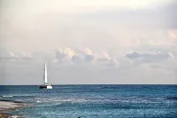 Tropical Sunset Beach Apartment Hotel