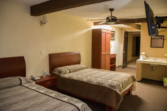 Hotel Rincon Real Suites