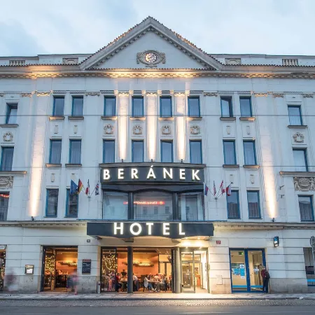 Hotel Beránek Отели рядом с достопримечательностью «Государственная пражская Опера»