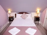 Number 52 Charlotte Street Hotels in Stepps