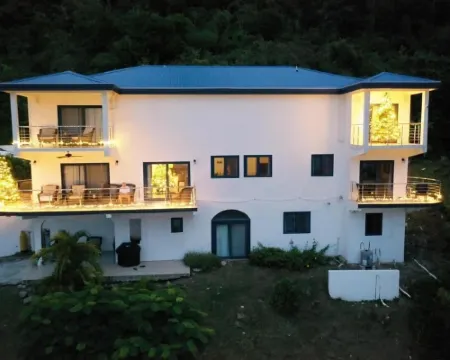 Coconut Breeze Villas Hotels in St. John Island