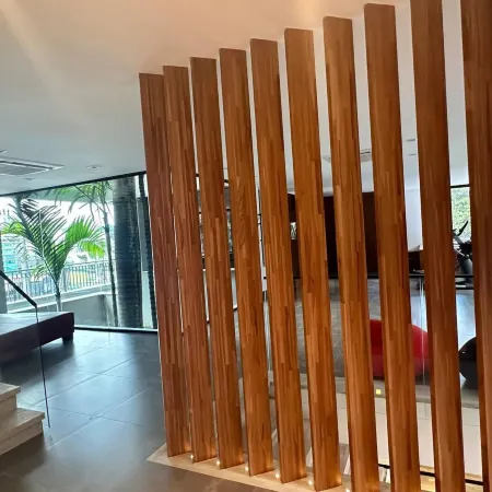 Mans o 6 Suites Riviera