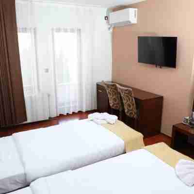 Bruti Hotel Rooms