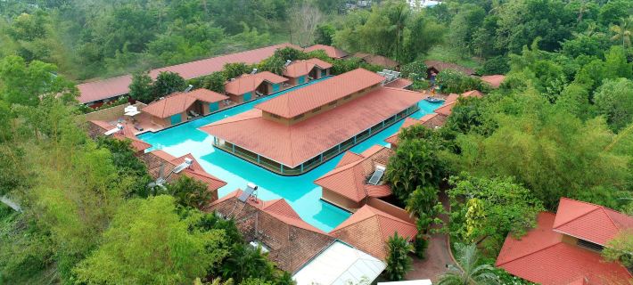 Saj Earth Resort & Convention Center , Kochi Hotele w: Koczin