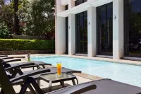 The Lakes Boutique Lodge - Pools