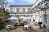 Hôtel de Londres Hotels in Fontainebleau