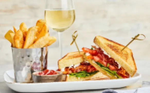 Courtyard Dayton North Hotels in Butler Township