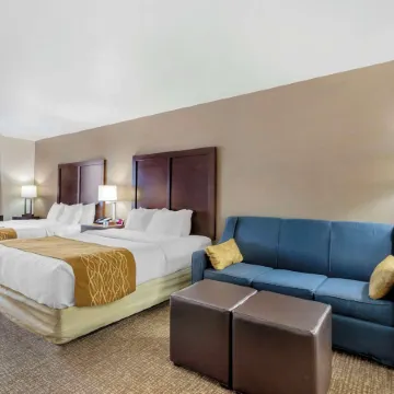 Comfort Inn & Suites Mitchell I-90