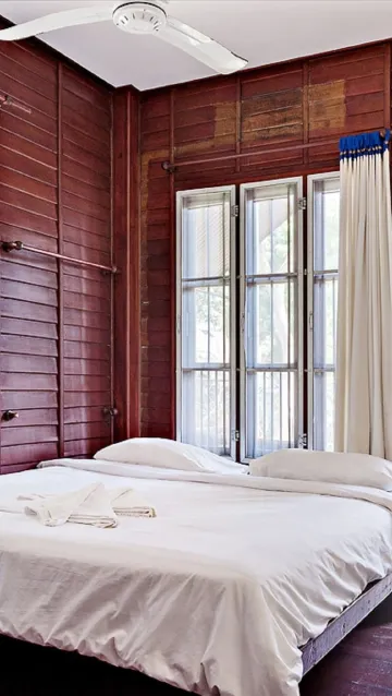 บังกะโลมาตรฐาน, เตียงคิงไซส์หนึ่งเตียง, วิวสวน