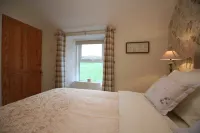 Shian Cottage B&B Hotels near Lady Charlotte's Cave