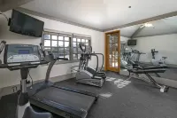 Half Moon Bay Lodge - Gym
