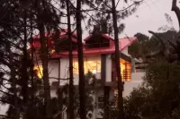Wood Stock Kasauli - Rooms & Cottages - Panoramic View & Balcony Rooms Hotels near North end of abandoned original Barog Railway Tunnel