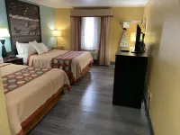 Super 8 by Wyndham Richmond Hotels in Richmond