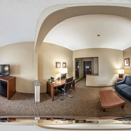 Comfort Suites Sioux Falls Mall District Отели в г. Су-Фолс