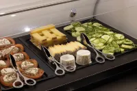 Hotel 64 Nice - Frühstück