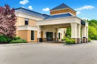 The Crossroads Hotel - Newburgh Hotels in Montgomery