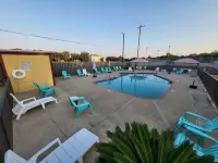 Twin Star Lodge - piscina