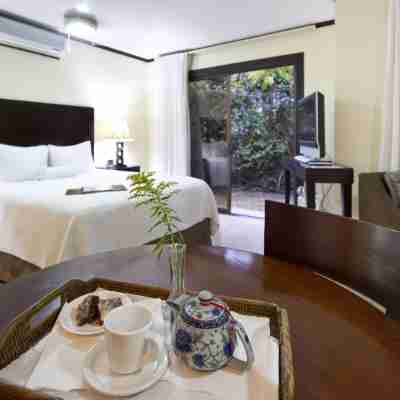 Hotel Villa Los Candiles Rooms