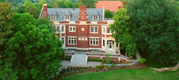 Harwelden Mansion Hotels in Tulsa