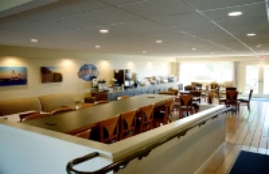 Baymont by Wyndham St. Ignace Lakefront