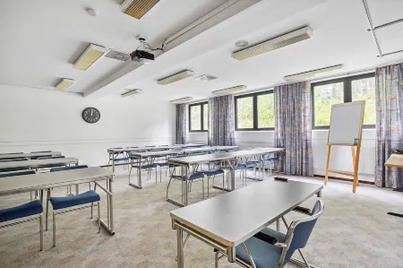 Best Western Hotell Soderh Отели в г. Сёдерхамн