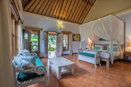 Taman Sari Bali Resort and Spa Отели рядом с достопримечательностью «Biorock Pemuteran bali»