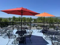 Auberge du Grand Lac Hotels in Magog