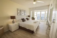 Laguna Grove Holiday Rentals