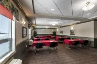 Redwood Inn & Suites Hotels in Clairmont
