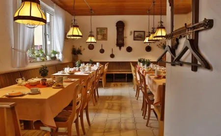 Hotel Feuerbacher Hof Отели рядом с достопримечательностью «Vector Consulting Services GmbH»