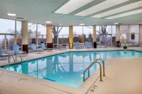Embassy Suites by Hilton St. Louis Airport - Parkplatz