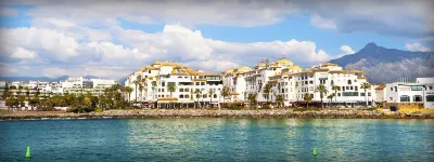 Park Plaza Suites Apartamentos Hotels near Puerto Banus