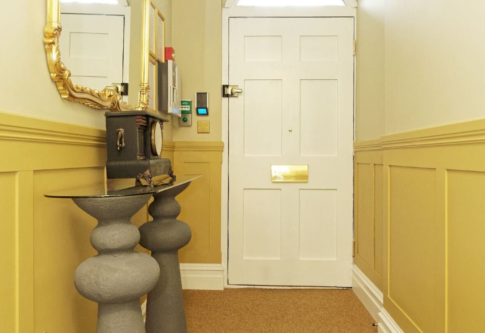 이지스테이즈의 올드 타운 하우스