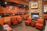 Ramada Plaza by Wyndham Sheridan Hotel & Convention Center - bar