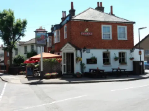 The Coach and Horses Hotels in Chertsey