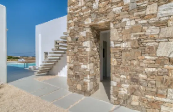 Lil Paros Luxury Suites