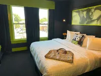 Mari Jean Hotel - All Adults Welcome Hotels in Gulfport