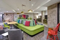 Home2 Suites by Hilton Frankfort - Bãi đậu xe