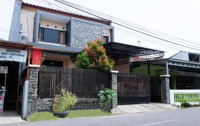Homestay Tegal Kota by Simply Homy Hotels in South Tegal