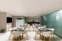 Mod Avenue Hotels near DLF