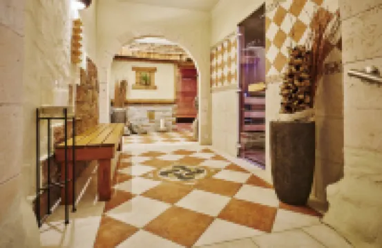 Suite in Saalbach Near ski Area