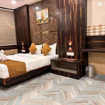 ARTS PALACE酒店 鄰近Borivali Railway Station的酒店