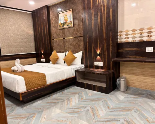 hotel Arts palace Hotels in Borivli