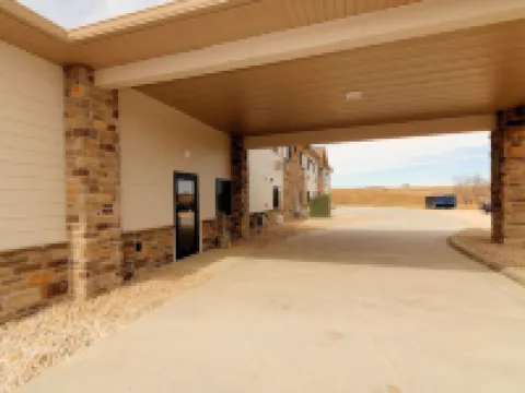 Cobblestone Inn & Suites - Denison | Oak Ridge Hotels in Crawford County