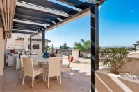 Stylish Apartment with Pool in Marbella by Costarentals - Ref M51