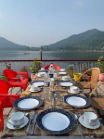 The Mughal Palace Eco Luxury Houseboat