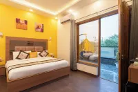 Lime Tree Hotel & One Bed Room Serviced Apartment - Noida Next to Sector 50 Metro with Party Venue