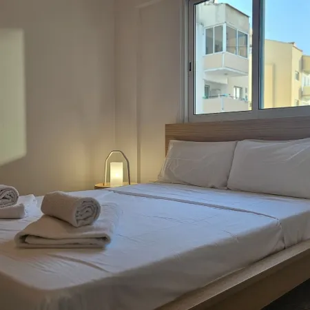 141 LCA - Stay Miracle Apartment