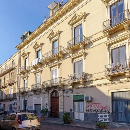 KleoSuites