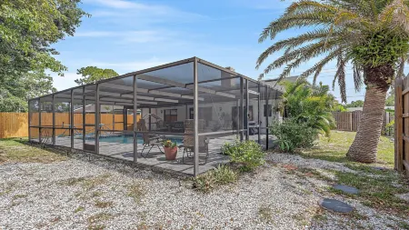 Mauna Loa Hideaway 3 Bedroom Home Отели рядом с достопримечательностью «Селери Филдс»